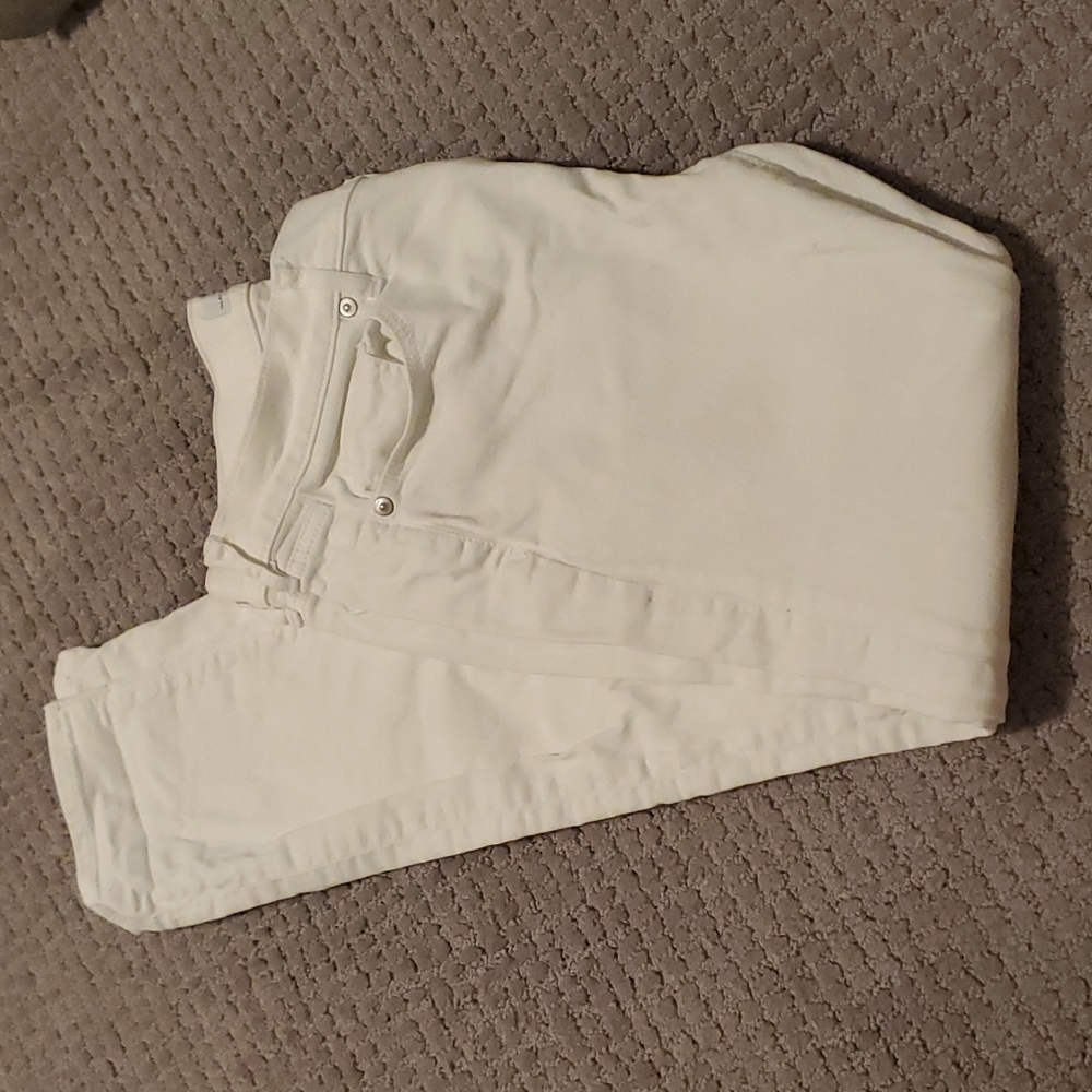 Loft modern skinny size 4 white jeans